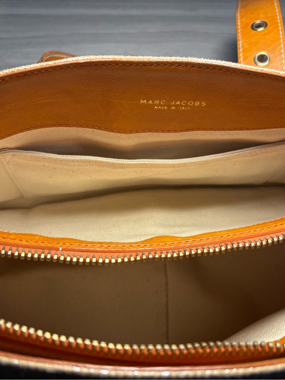 Vintage Marc Jacobs Tan Canvas & Cognac Leather Tote Bag - Picture 8 of 9